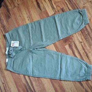 NWT Juniors Signature Levi Strauss Ultra High Rise Jogger